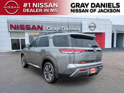2026 Nissan Pathfinder Platinum