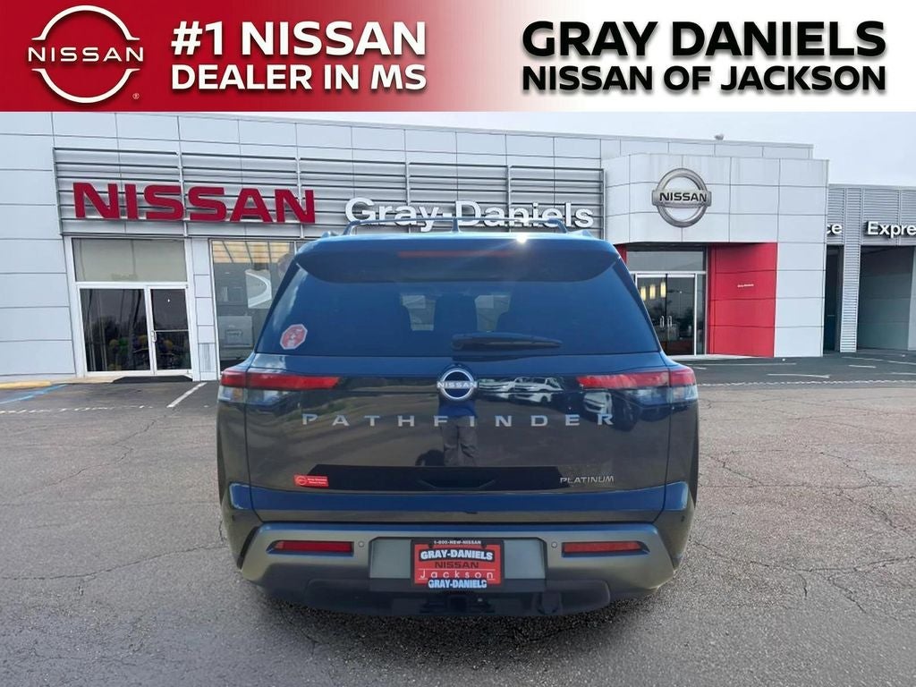 2026 Nissan Pathfinder Platinum