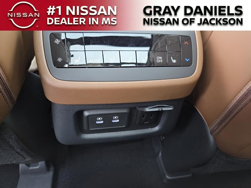 2026 Nissan Pathfinder Platinum