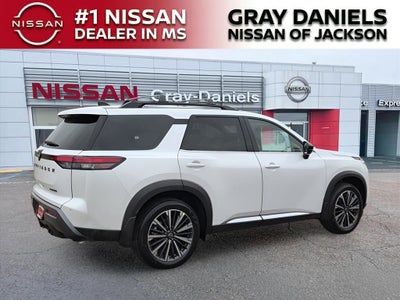 2026 Nissan Pathfinder Platinum