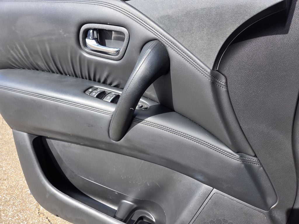 2022 Nissan Armada SV