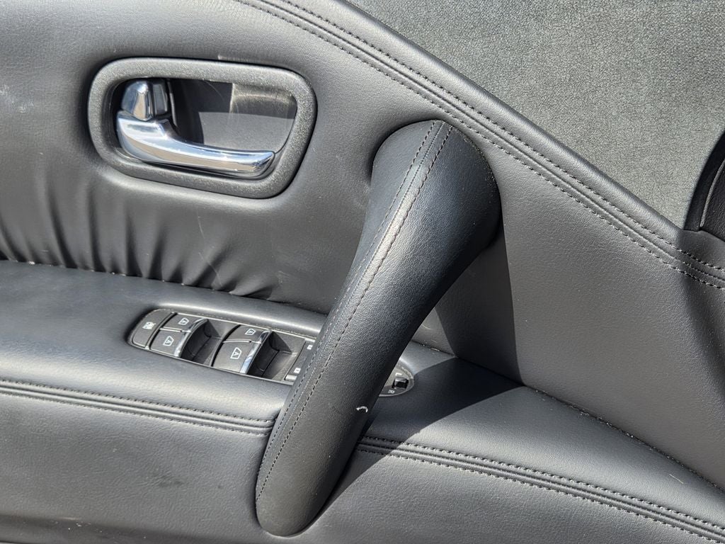 2022 Nissan Armada SV