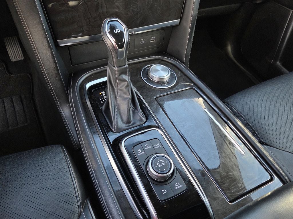 2024 INFINITI QX80 LUXE