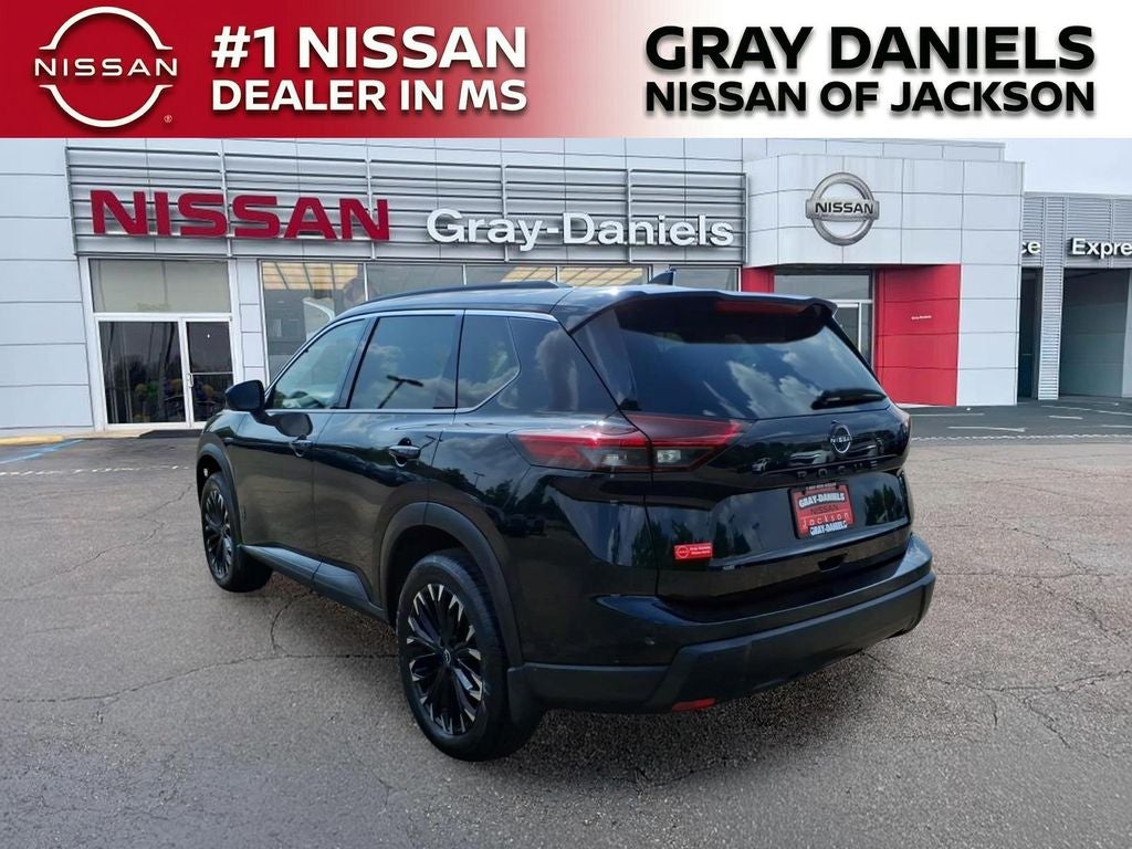 2026 Nissan Rogue Dark Armor
