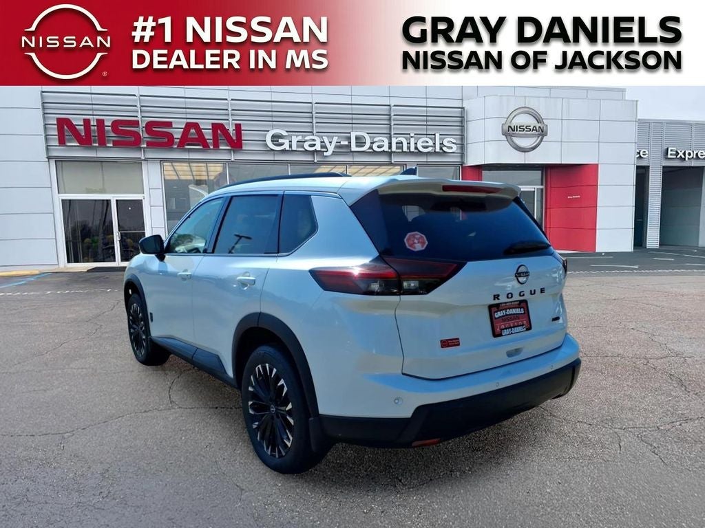 2026 Nissan Rogue Dark Armor