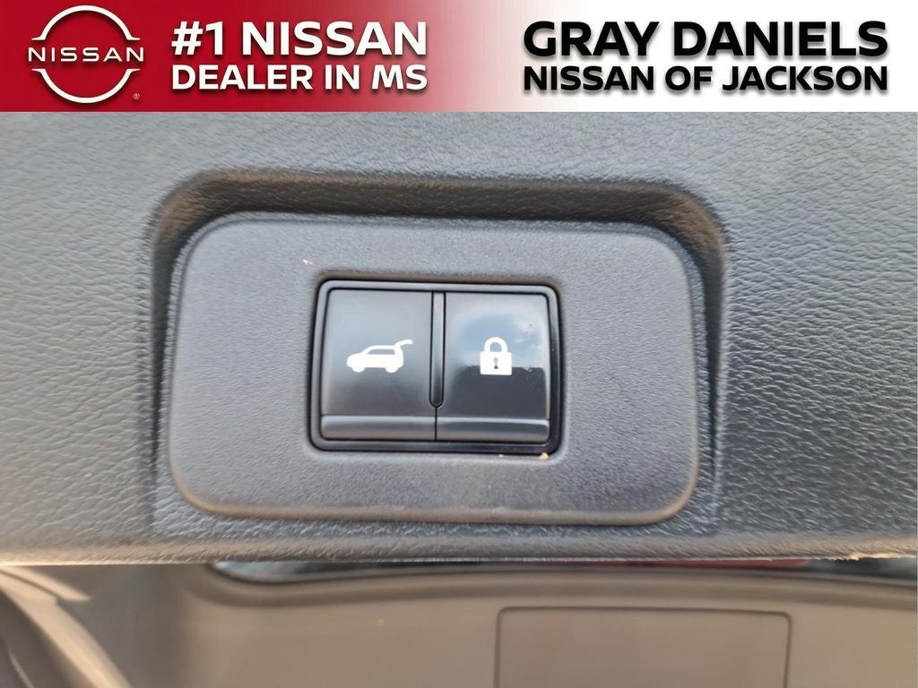 2025 Nissan Rogue Platinum