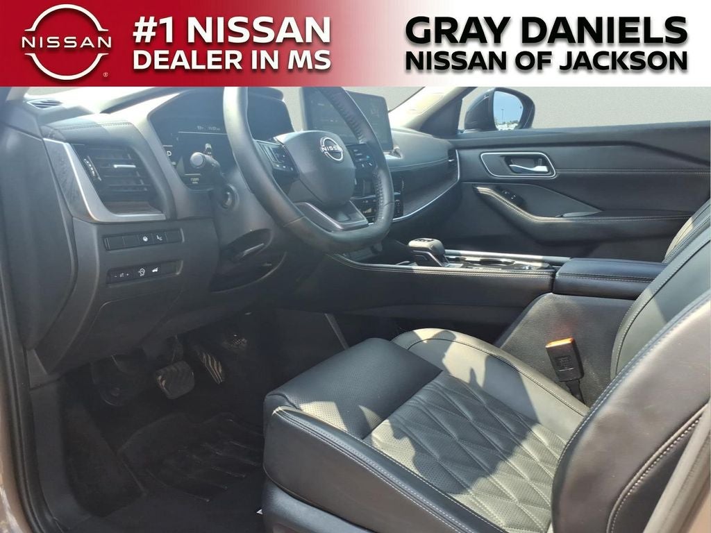2025 Nissan Rogue Platinum