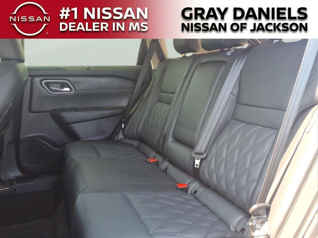 2025 Nissan Rogue Platinum