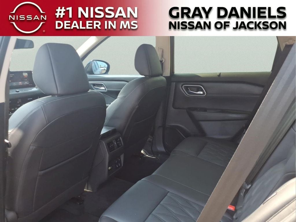 2025 Nissan Rogue Platinum