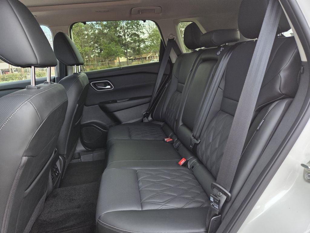 2025 Nissan Rogue Platinum