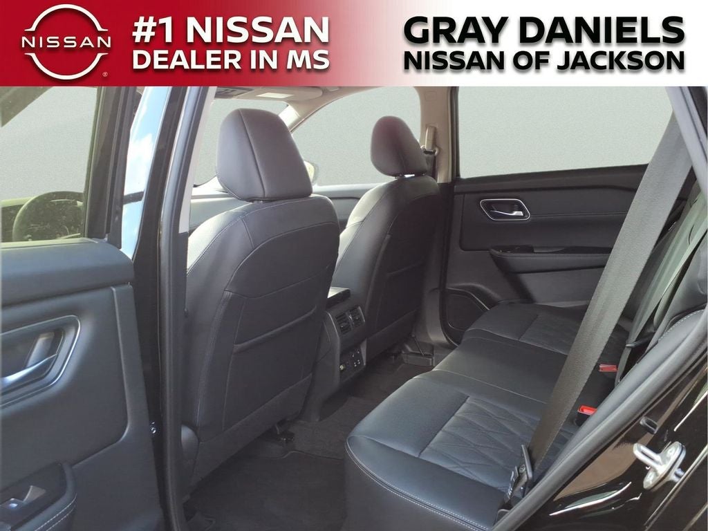 2025 Nissan Rogue Platinum