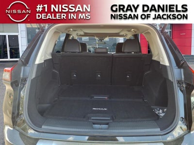 2025 Nissan Rogue Platinum