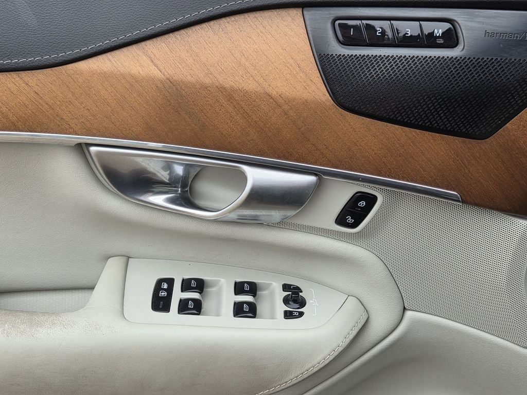 2020 Volvo XC90 Hybrid T8 Inscription