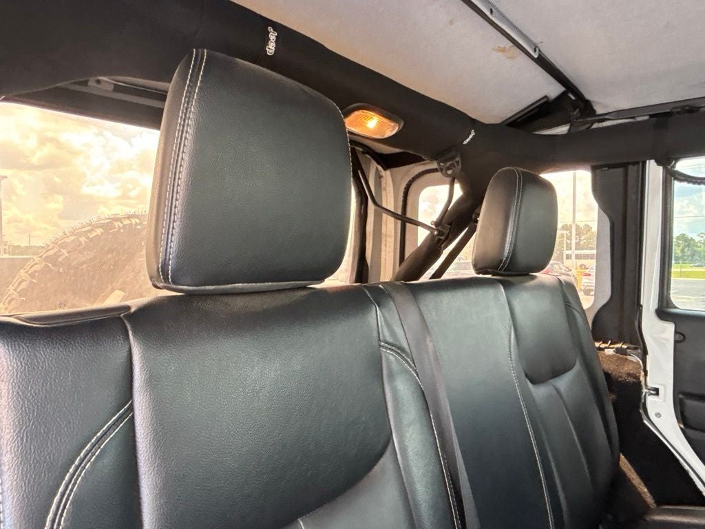 2013 Jeep Wrangler Unlimited Sahara
