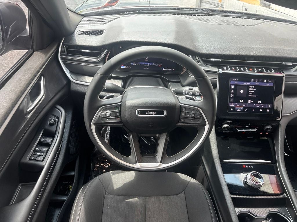 2024 Jeep Grand Cherokee L Laredo