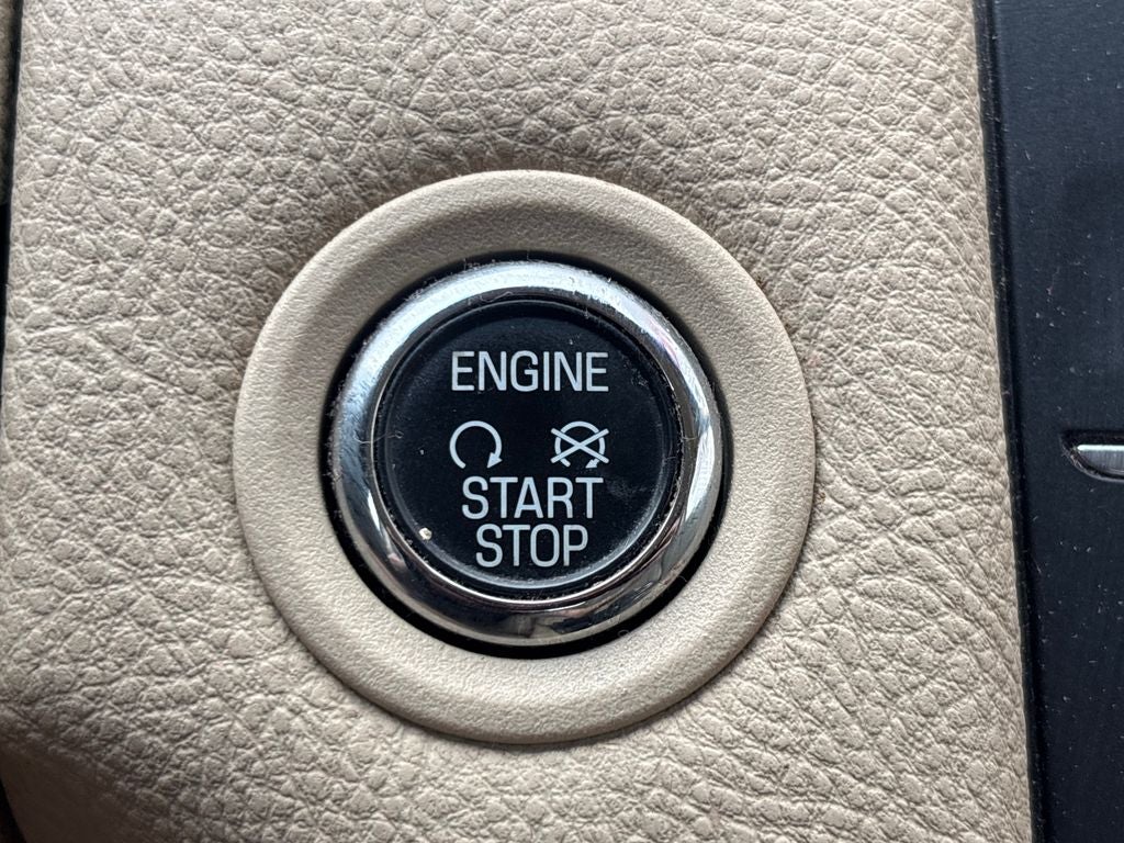 2015 Ford Taurus SEL