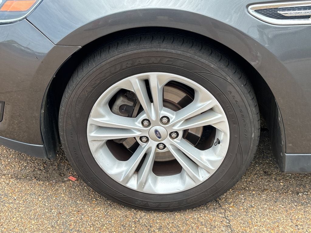 2015 Ford Taurus SEL