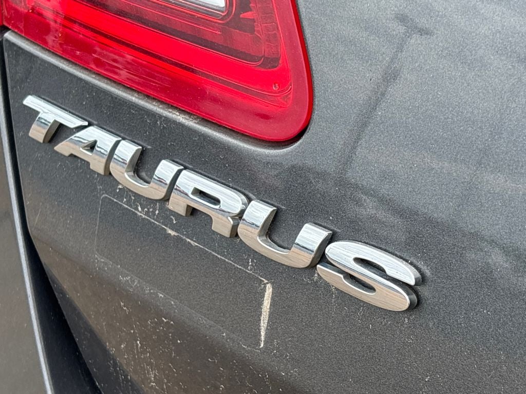 2015 Ford Taurus SEL