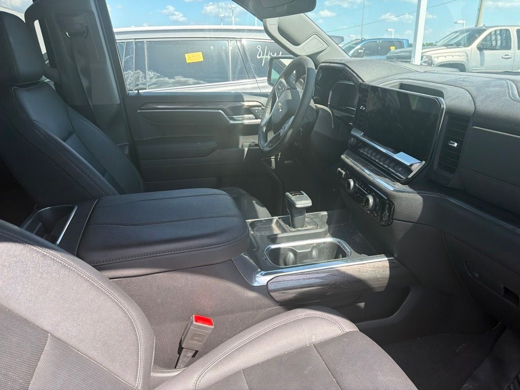 2025 Chevrolet Silverado 1500 LTZ