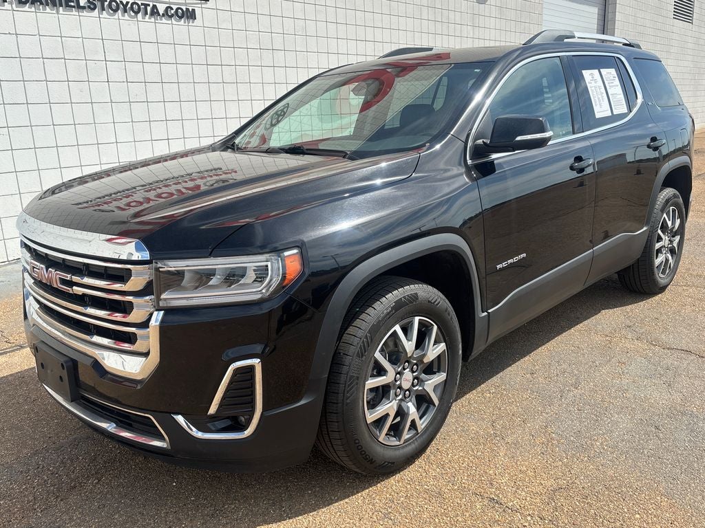 2023 GMC Acadia SLT