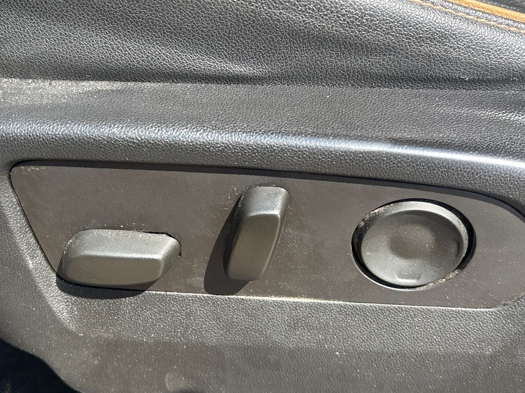 2021 GMC Yukon XL AT4