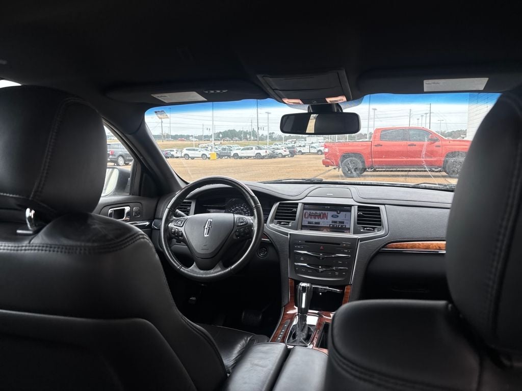 2014 Lincoln MKS Base