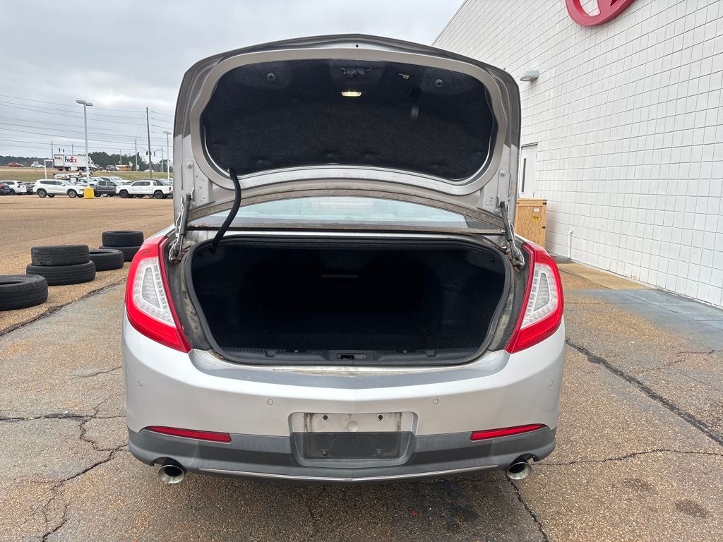 2014 Lincoln MKS Base