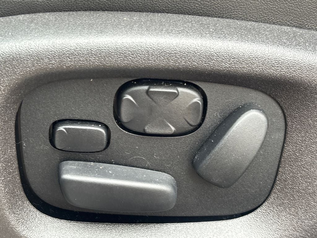 2014 Lincoln MKS Base