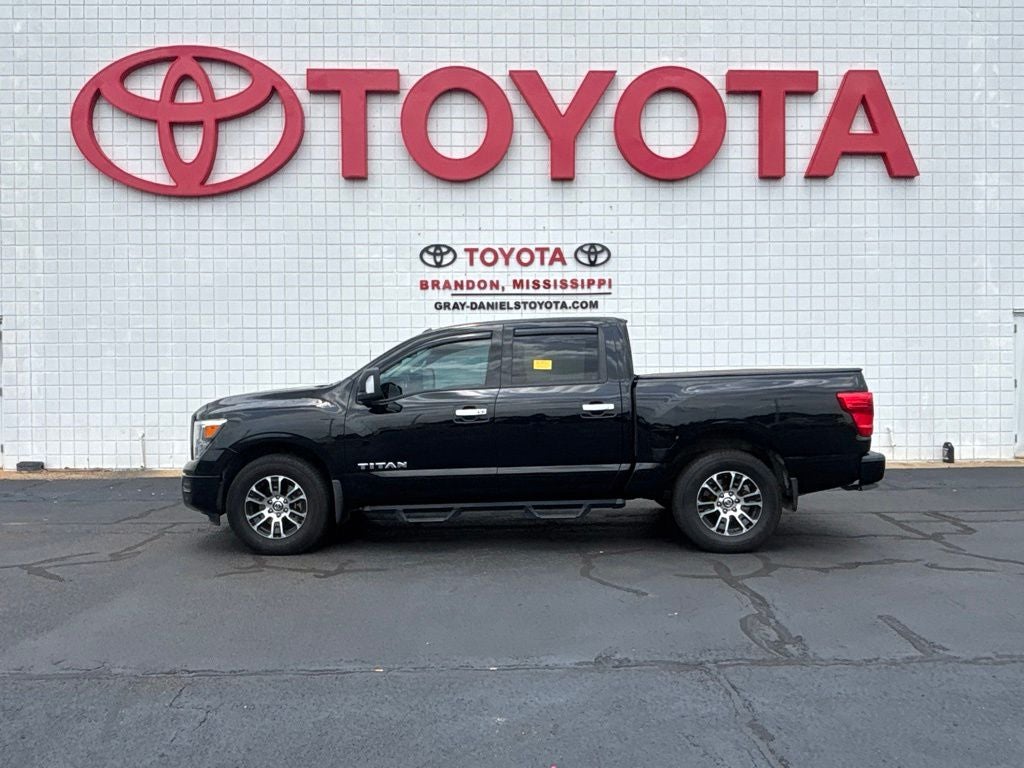 2021 Nissan Titan SV