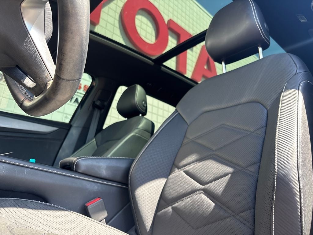 2024 Volkswagen Atlas Cross Sport 2.0T SE w/Technology