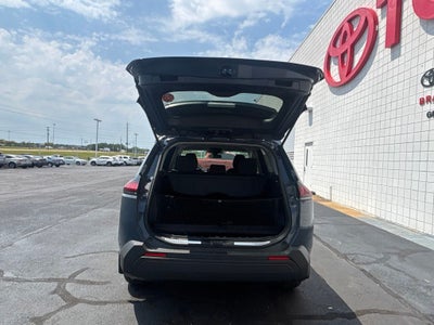 2026 Toyota RAV4 SE
