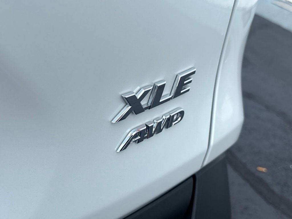 2025 Toyota RAV4 XLE Premium