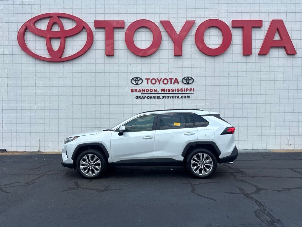 2025 Toyota RAV4 XLE Premium