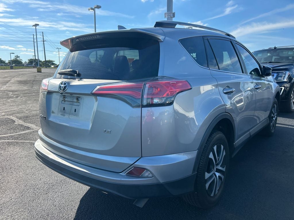2017 Toyota RAV4 LE