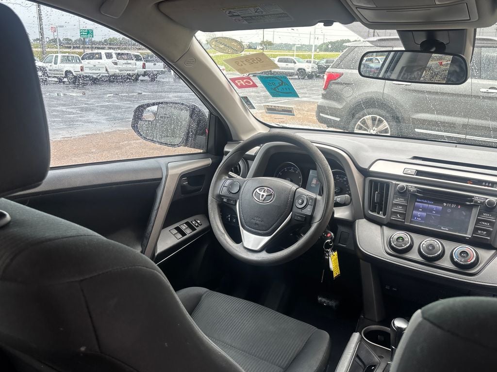2017 Toyota RAV4 LE