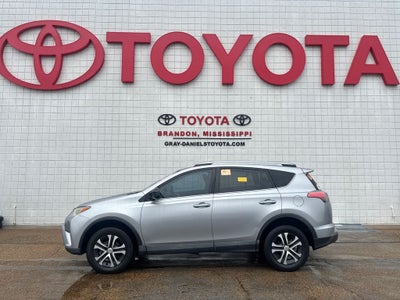 2017 Toyota RAV4 LE