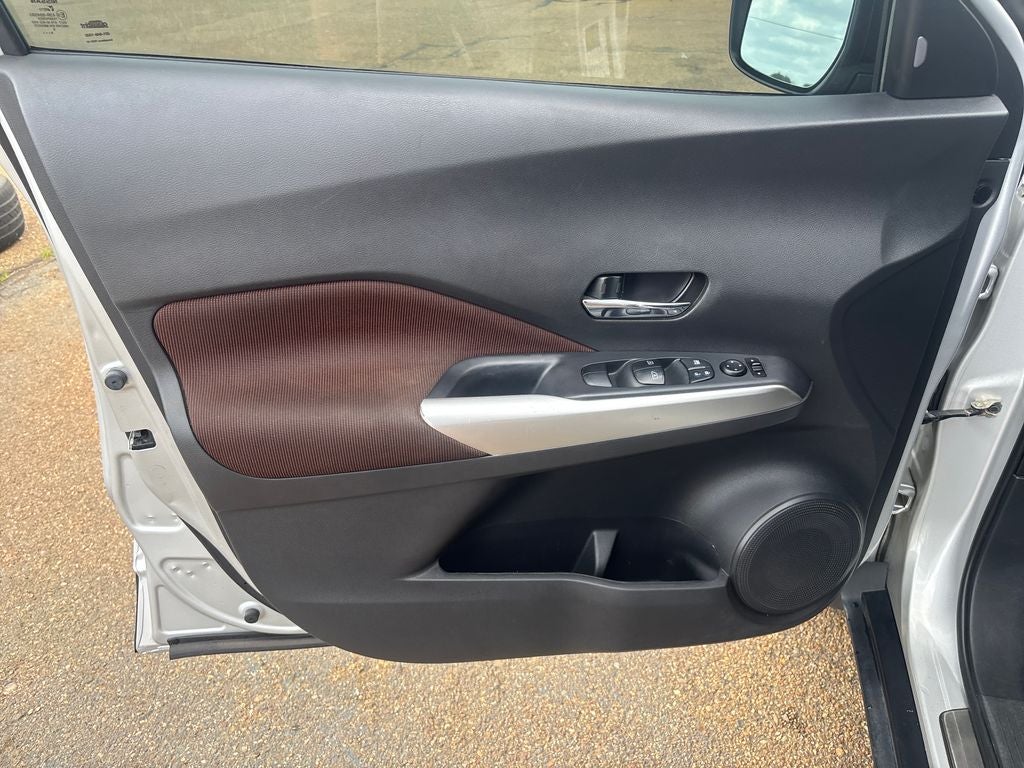 2018 Nissan Kicks SR