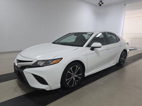 2018 Toyota Camry SE