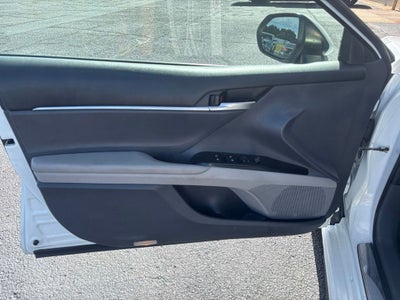 2018 Toyota Camry SE