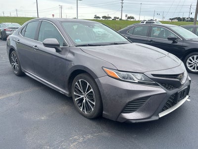 2020 Toyota Camry SE