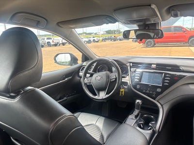 2020 Toyota Camry SE