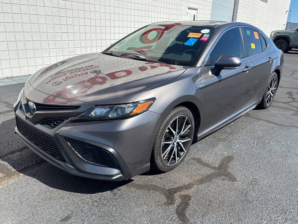 2021 Toyota Camry Hybrid SE