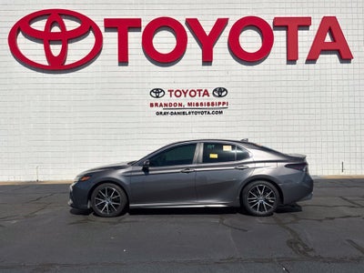 2021 Toyota Camry Hybrid SE