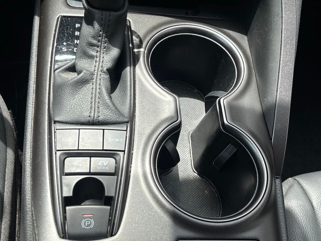2023 Toyota Camry Hybrid SE
