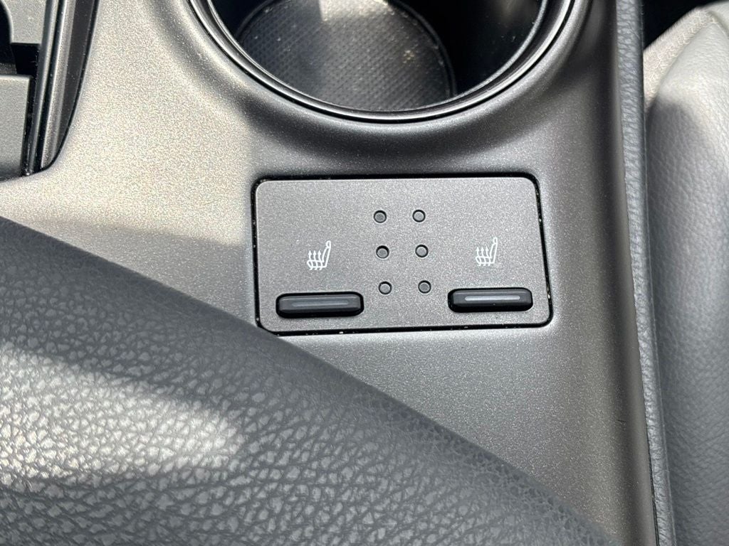 2023 Toyota Camry Hybrid SE