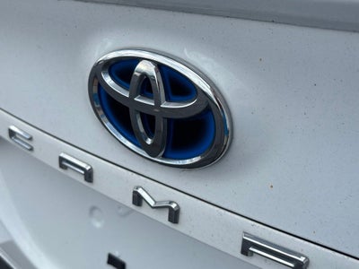 2023 Toyota Camry Hybrid SE