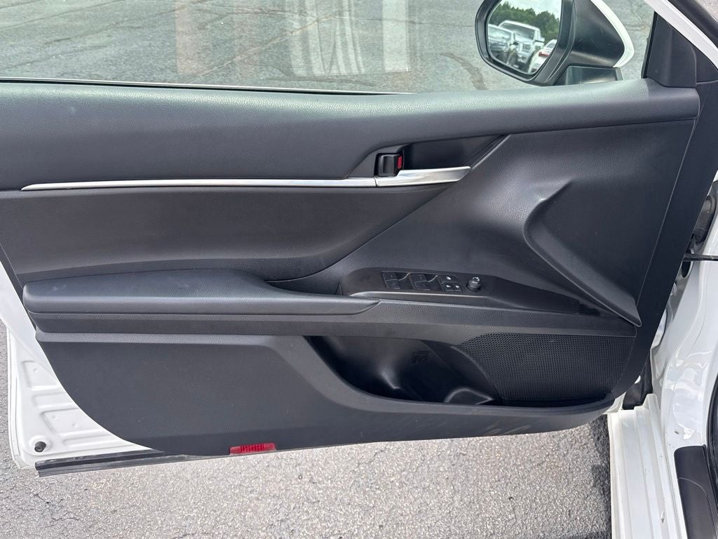 2023 Toyota Camry Hybrid SE