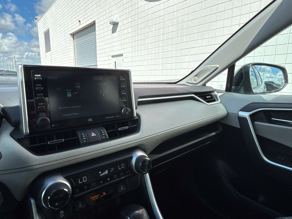 2021 Toyota RAV4 Hybrid XLE Premium