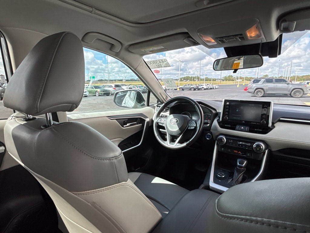 2021 Toyota RAV4 Hybrid XLE Premium