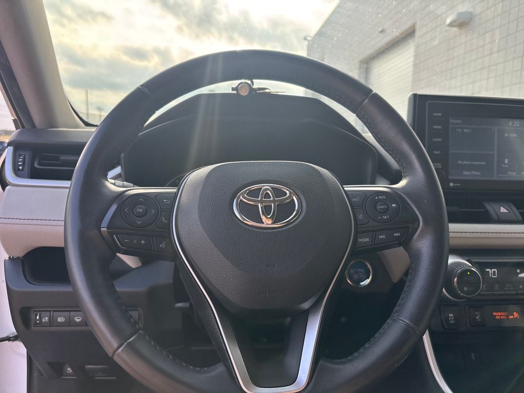 2020 Toyota RAV4 Hybrid XLE